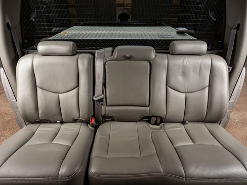 Used 2005 Chevrolet Silverado 3500 LT w/ Heavy-Duty Power Package image 29