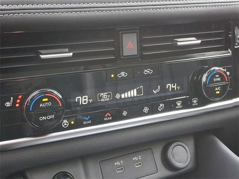 New 2025 Nissan Rogue Platinum w/ Tech Package image 15