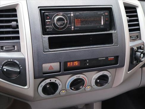 Used 2010 Toyota Tacoma 4x4 Double Cab image 18