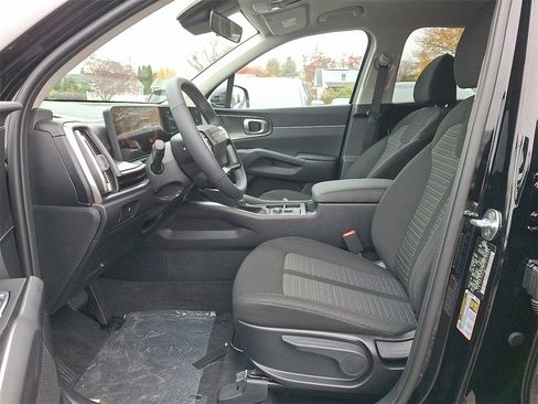 New 2026 Kia Sorento LX image 6