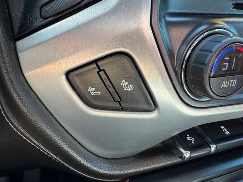 Used 2019 GMC Sierra 2500 SLT image 29