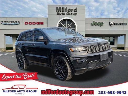 Certified 2018 Jeep Grand Cherokee Altitude image 1