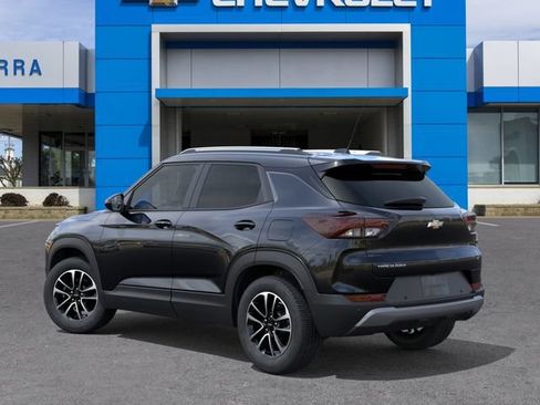 New 2026 Chevrolet TrailBlazer LT w/ Convenience Package FWD image 3