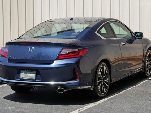 Used 2017 Honda Accord EX image 41