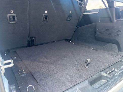 Used 2023 Jeep Wrangler Unlimited Sport AWD/4WD image 25