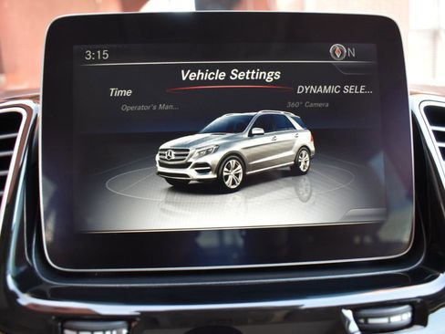 Used 2018 Mercedes-Benz GLE 350 GLE 350 4MATIC SUV image 32