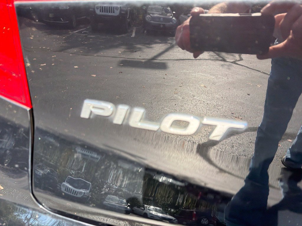 Used 2017 Honda Pilot Elite image 8