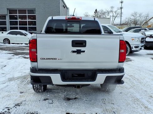 Used 2018 Chevrolet Colorado LT w/ Redline Special Edition image 4