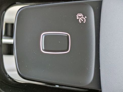 New 2026 Lincoln Navigator L Premier AWD/4WD image 25