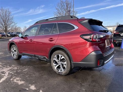 Used 2020 Subaru Outback Limited image 8
