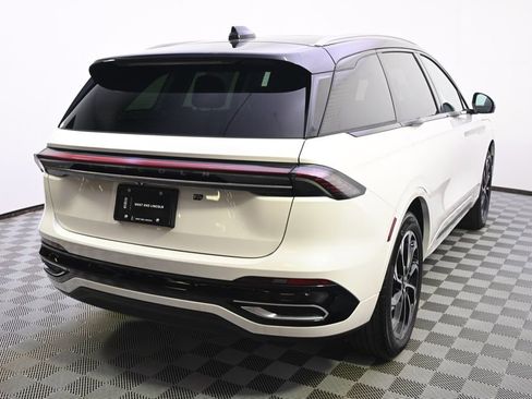 New 2026 Lincoln Nautilus Reserve AWD/4WD image 6