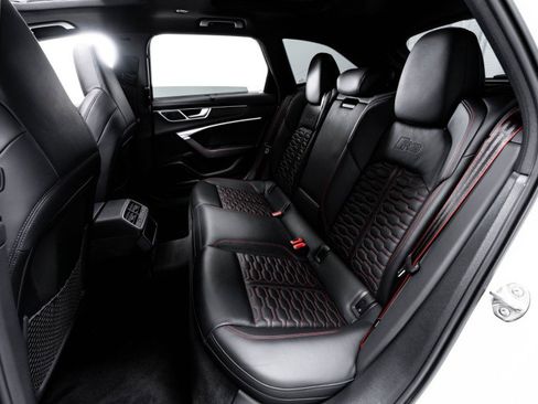 Used 2022 Audi RS 6 w/ Executive Package image 54