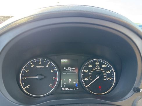 Used 2016 Mitsubishi Outlander AWD image 9
