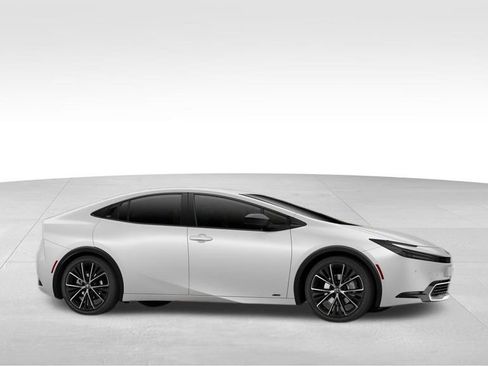 New 2026 Toyota Prius XLE image 35