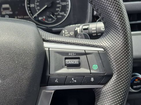 Used 2025 Mitsubishi Outlander SE AWD/4WD image 22