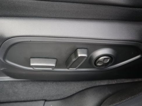 New 2025 Jeep Grand Cherokee L Limited image 9