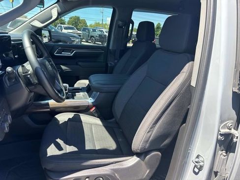 Used 2024 Chevrolet Silverado 1500 RST AWD/4WD image 27