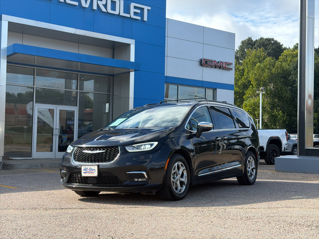 Used 2023 Chrysler Pacifica Limited FWD image 19