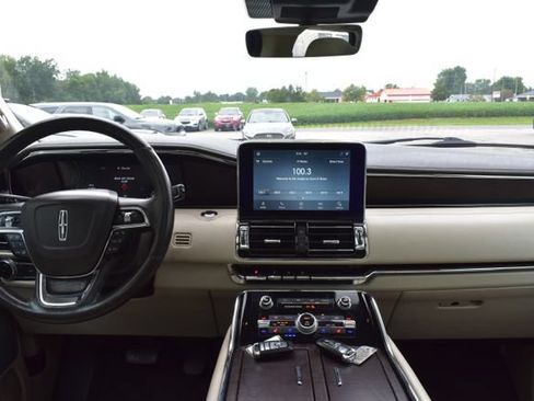 Used 2020 Lincoln Navigator Reserve w/ Luxury Package AWD/4WD image 45