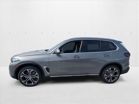 Used 2026 BMW X5 sDrive40i w/ Climate Comfort Package RWD image 5