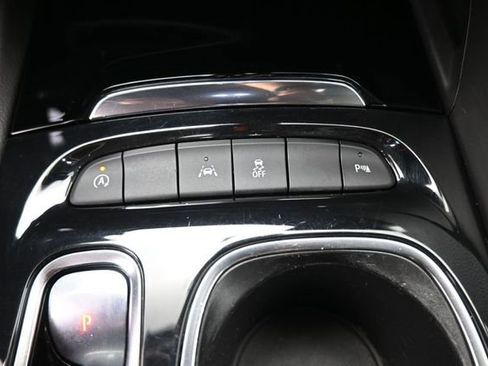 Used 2023 Buick Envision Essence w/ Sport Touring Package FWD image 4