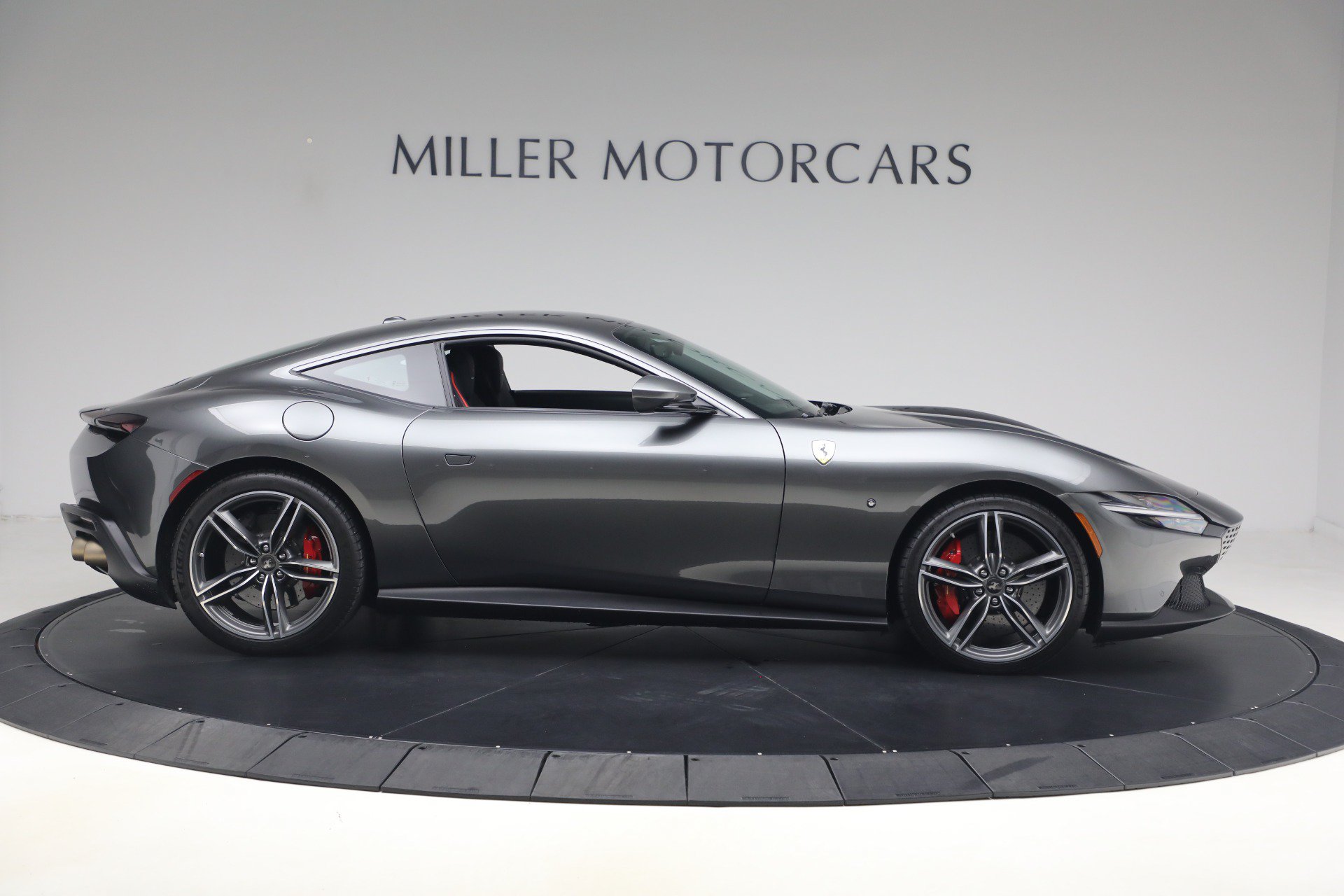 Certified 2023 Ferrari Roma RWD image 10