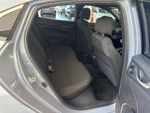 Used 2019 Honda Civic EX image 6