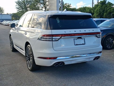 Certified 2023 Lincoln Aviator Black Label w/ Class IV Trailer Tow Package AWD/4WD image 3