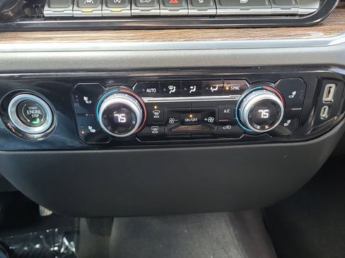 Used 2023 GMC Sierra 1500 SLE image 26