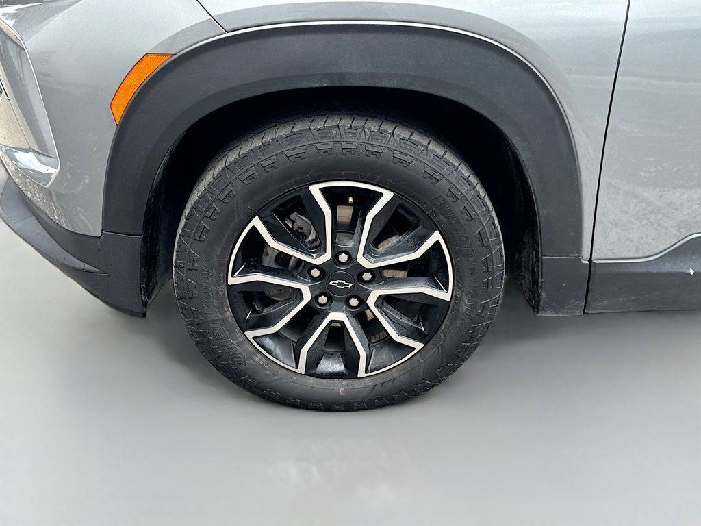 Used 2024 Chevrolet TrailBlazer ACTIV w/ Driver Confidence Package FWD image 29