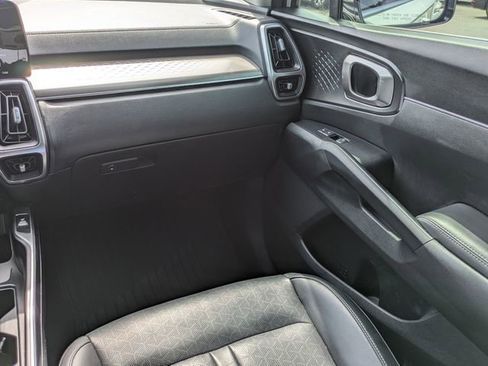 Used 2021 Kia Sorento EX FWD image 17