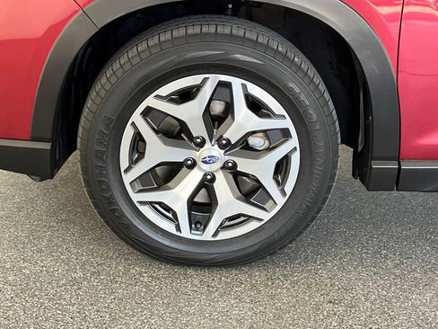 Used 2021 Subaru Forester Premium image 28