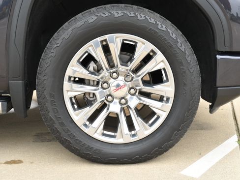 Used 2022 GMC Sierra 1500 Denali w/ Technology Package image 13