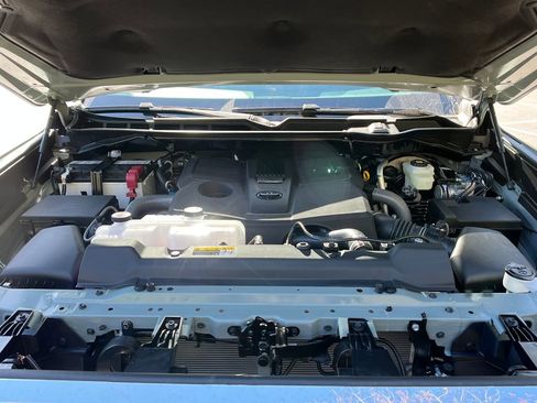 New 2026 Toyota Tundra SR5 w/ TRD Off-Road Package AWD/4WD image 22