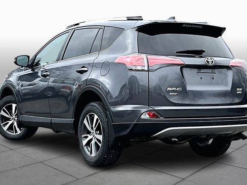Used 2018 Toyota RAV4 XLE image 11