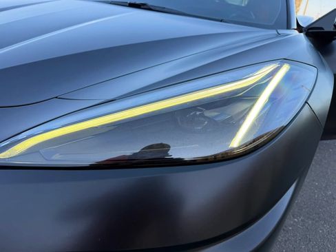 Used 2023 Chevrolet Corvette Stingray Preferred Cpe w/ 2LT RWD image 30