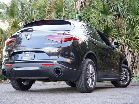 Used 2022 Alfa Romeo Stelvio Sprint image 5