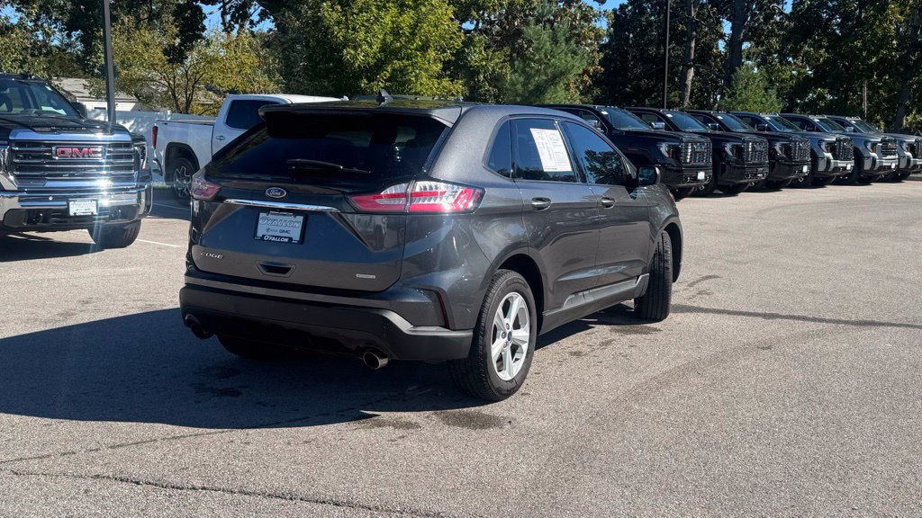 Used 2020 Ford Edge SE FWD image 2