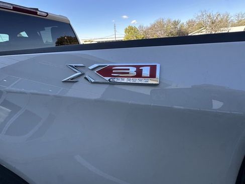 New 2026 GMC Sierra 1500 Pro w/ Graphite Edition image 9