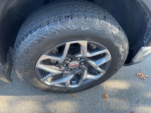 Certified 2022 GMC Sierra 1500 SLT image 35