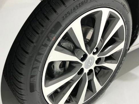 Used 2019 Hyundai Elantra GT w/ Style Package 02 FWD image 18