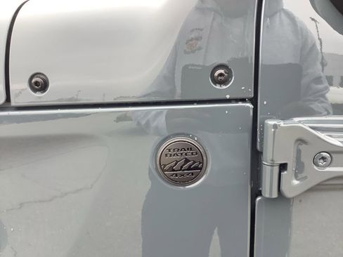 New 2026 Jeep Gladiator Willys AWD/4WD image 11