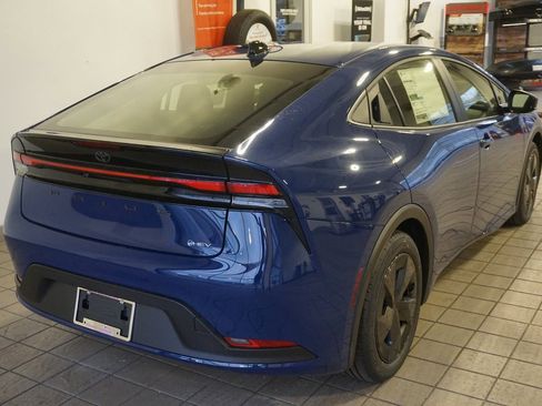 New 2026 Toyota Prius LE image 15