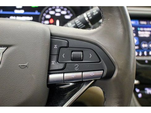 Used 2020 Cadillac XT6 Premium Luxury AWD/4WD image 46