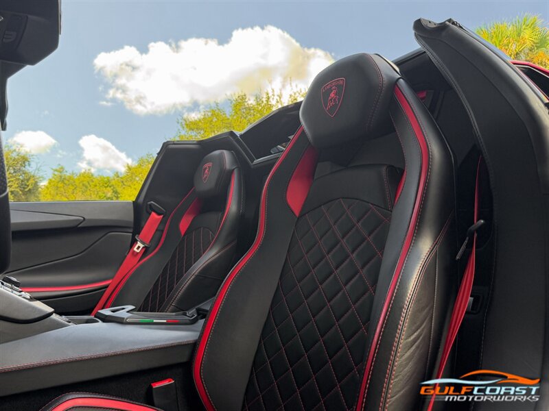 Used 2019 Lamborghini Aventador S AWD/4WD image 26