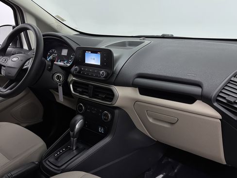 Used 2020 Ford EcoSport S image 32