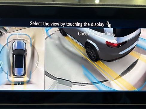 Used 2025 Mercedes-Benz GLS 580 4MATIC image 21