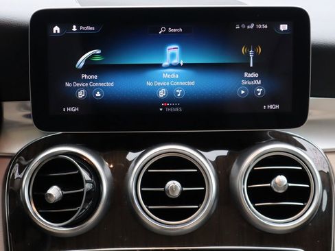 Used 2020 Mercedes-Benz GLC 300 image 15