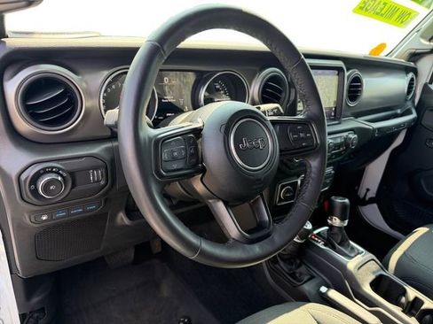 Used 2023 Jeep Wrangler Unlimited w/ Sun & Screen Package AWD/4WD image 14