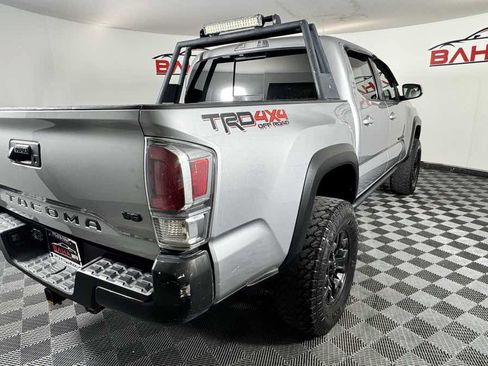 Used 2021 Toyota Tacoma TRD Off-Road AWD/4WD image 7